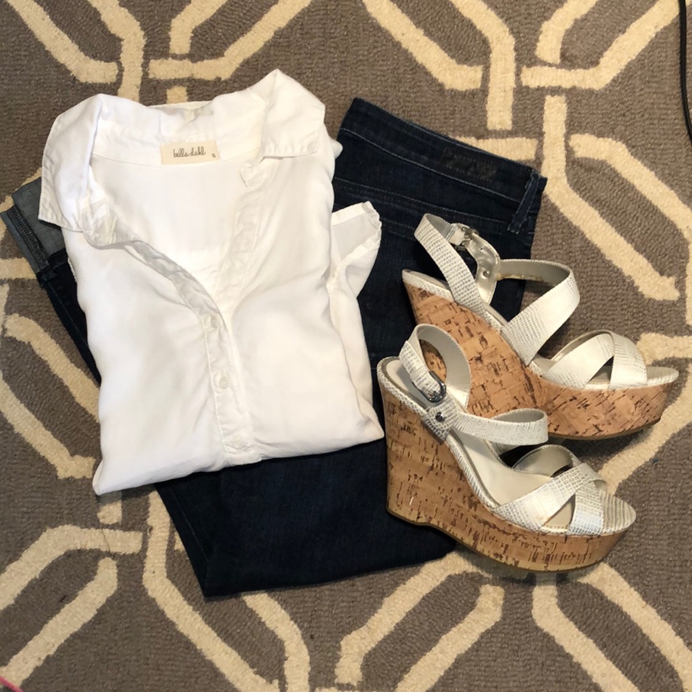Bella Dahl Classic half button blouse.